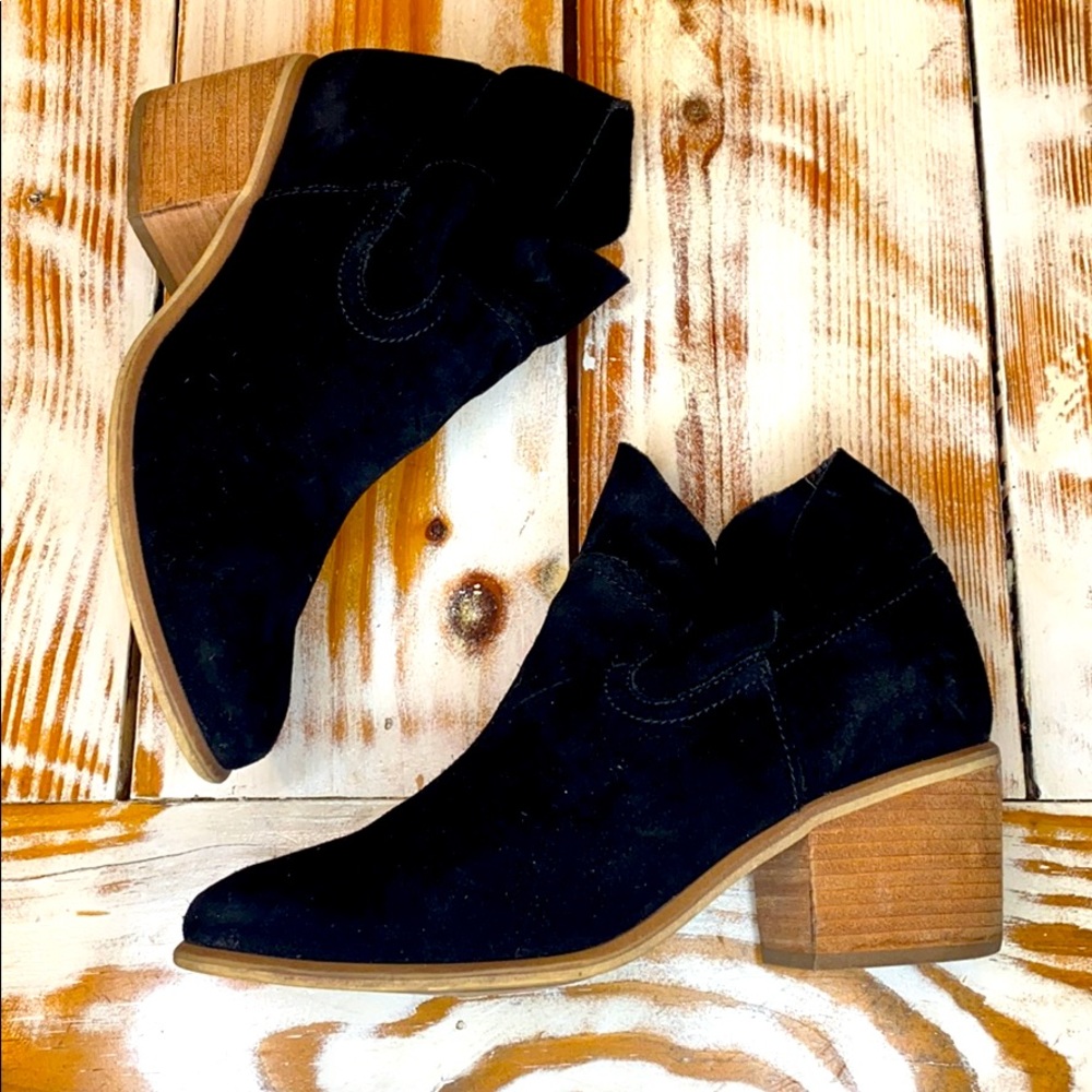 BP. Barris Black Suede Leather Slip On Pull On Ankle Bootie Boots Size 8.5